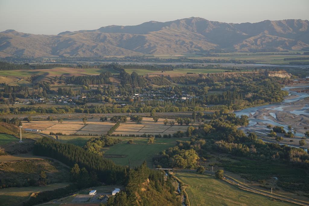 Waiau Motor Camp & Cabins Экстерьер фото