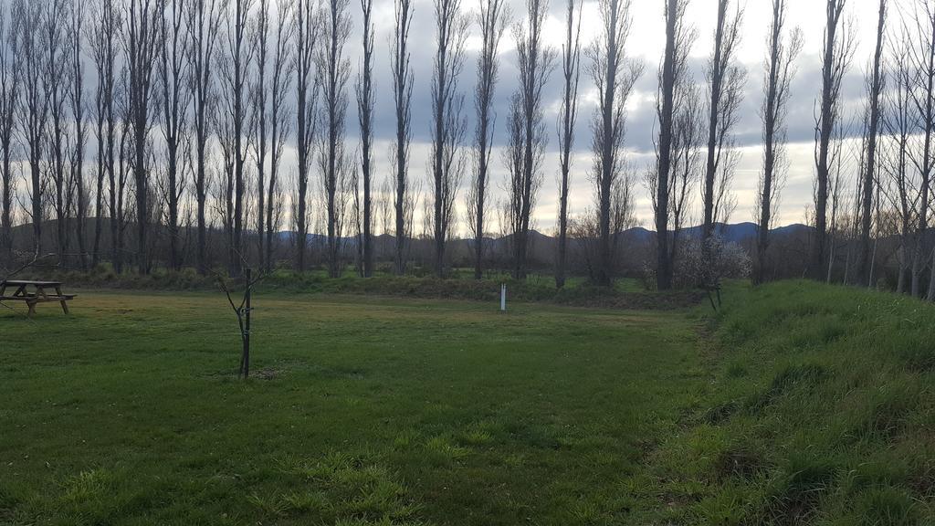 Waiau Motor Camp & Cabins Экстерьер фото
