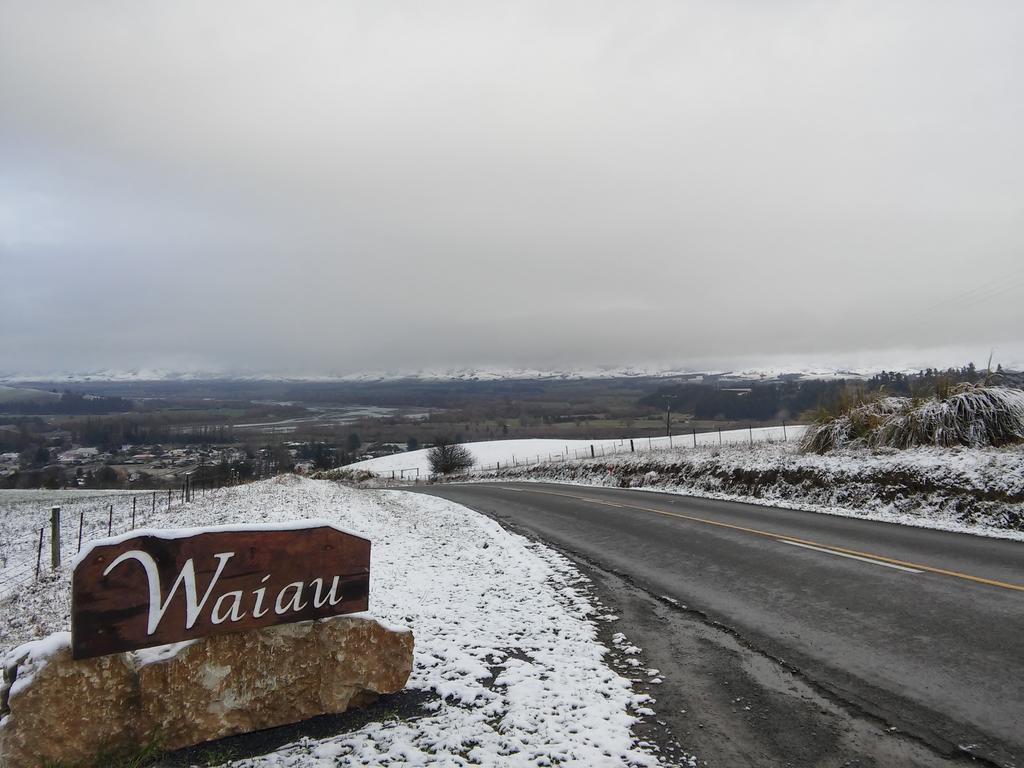 Waiau Motor Camp & Cabins Экстерьер фото