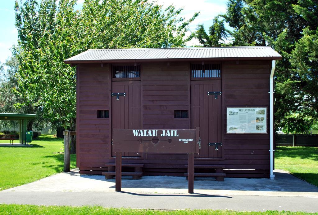 Waiau Motor Camp & Cabins Экстерьер фото