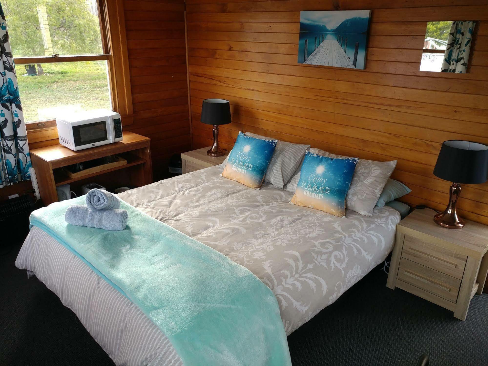 Waiau Motor Camp & Cabins Экстерьер фото
