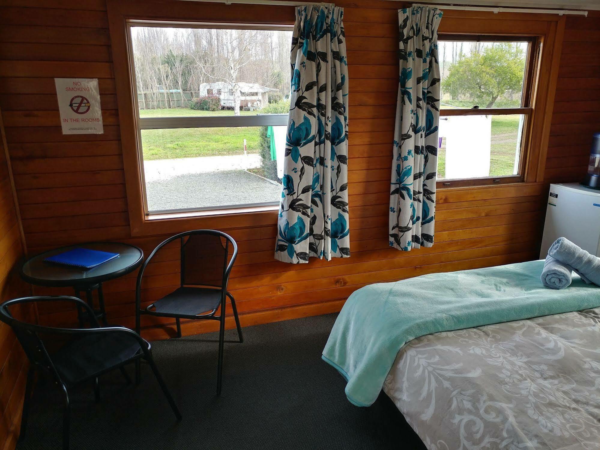 Waiau Motor Camp & Cabins Экстерьер фото