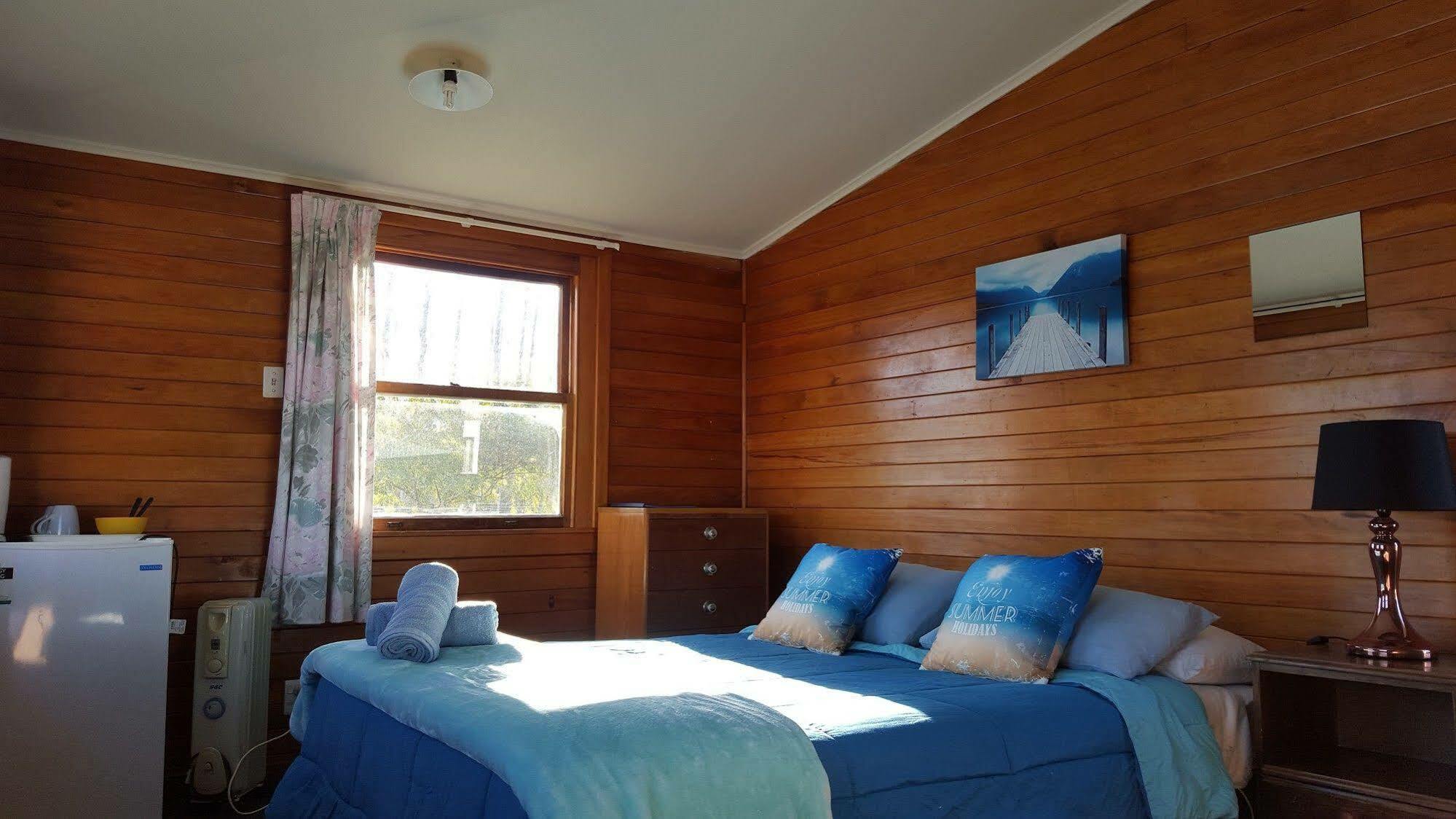 Waiau Motor Camp & Cabins Экстерьер фото