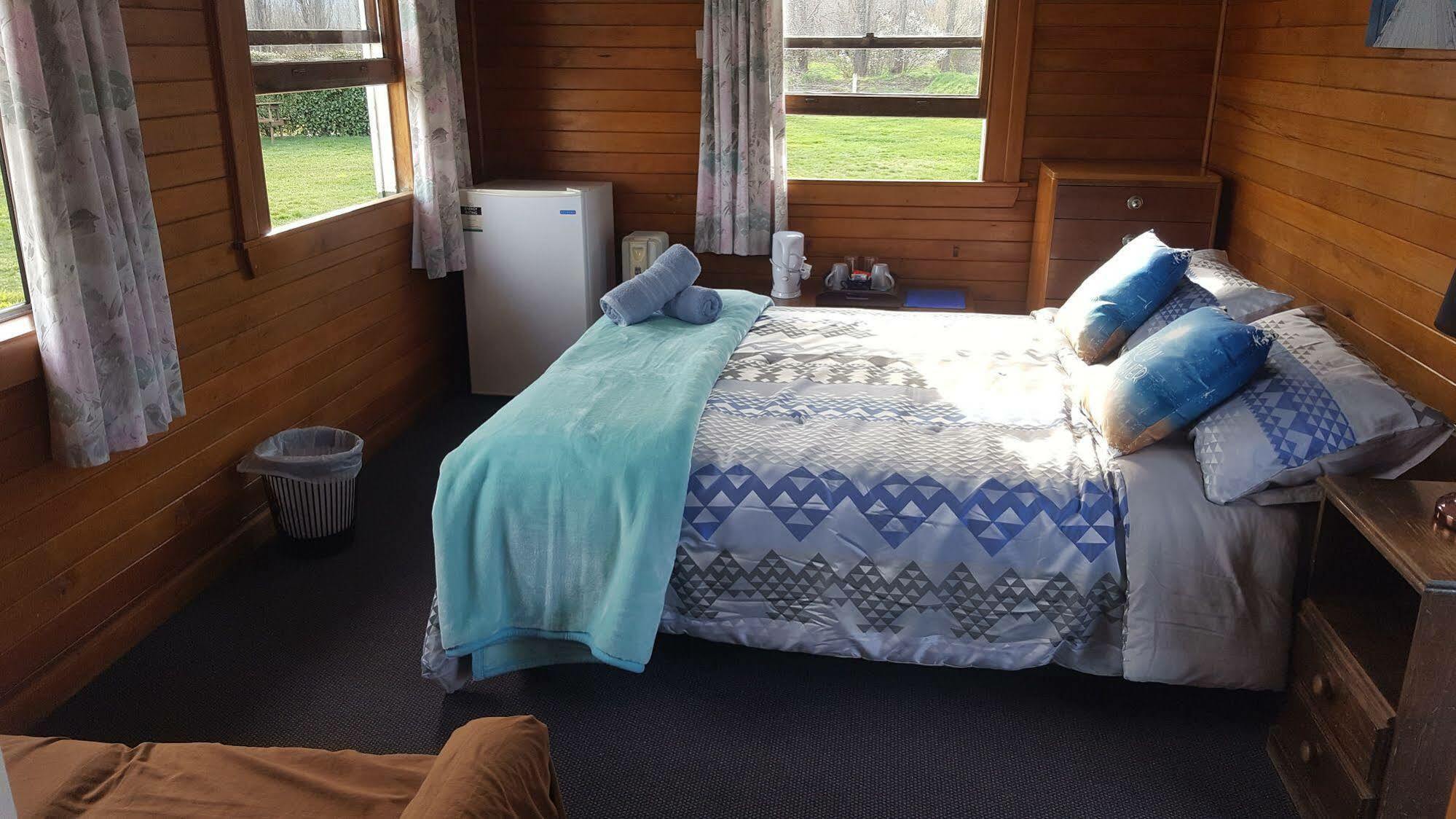 Waiau Motor Camp & Cabins Экстерьер фото