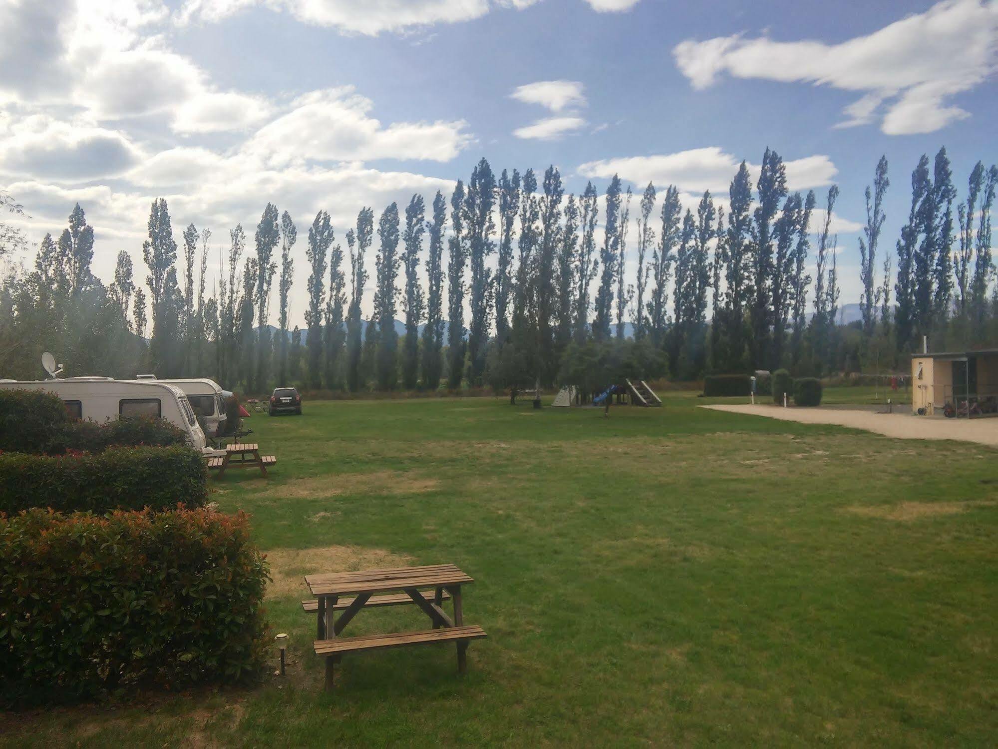 Waiau Motor Camp & Cabins Экстерьер фото